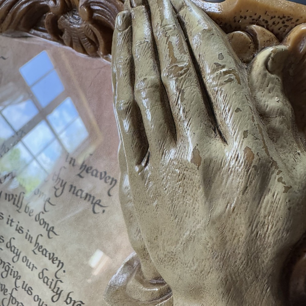 Lords Prayer Wall Art 3D Praying Hands Frame Resin Faux Wood 10.5x12" Religious - Picture 8 of 11